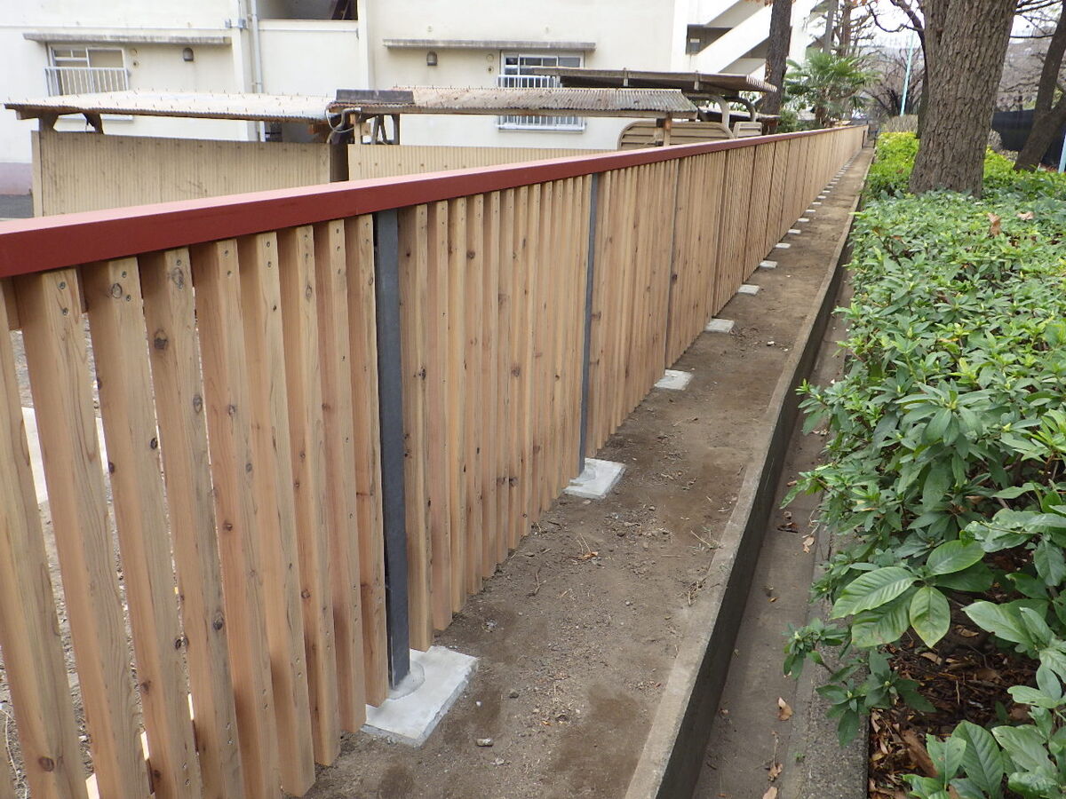 都営志村三丁目アパート柵改修工事