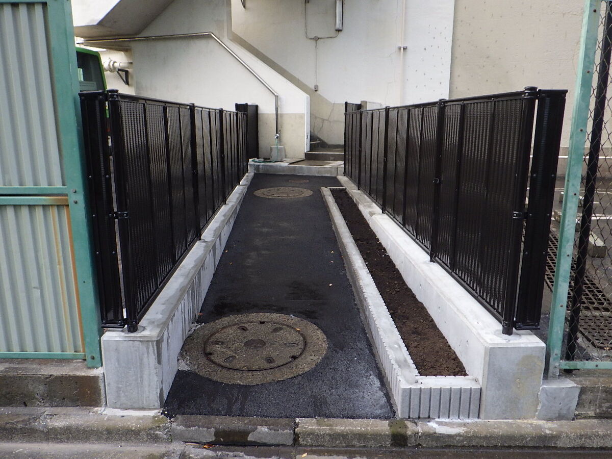 都営羽田五丁目アパートほか１団地柵改修工事