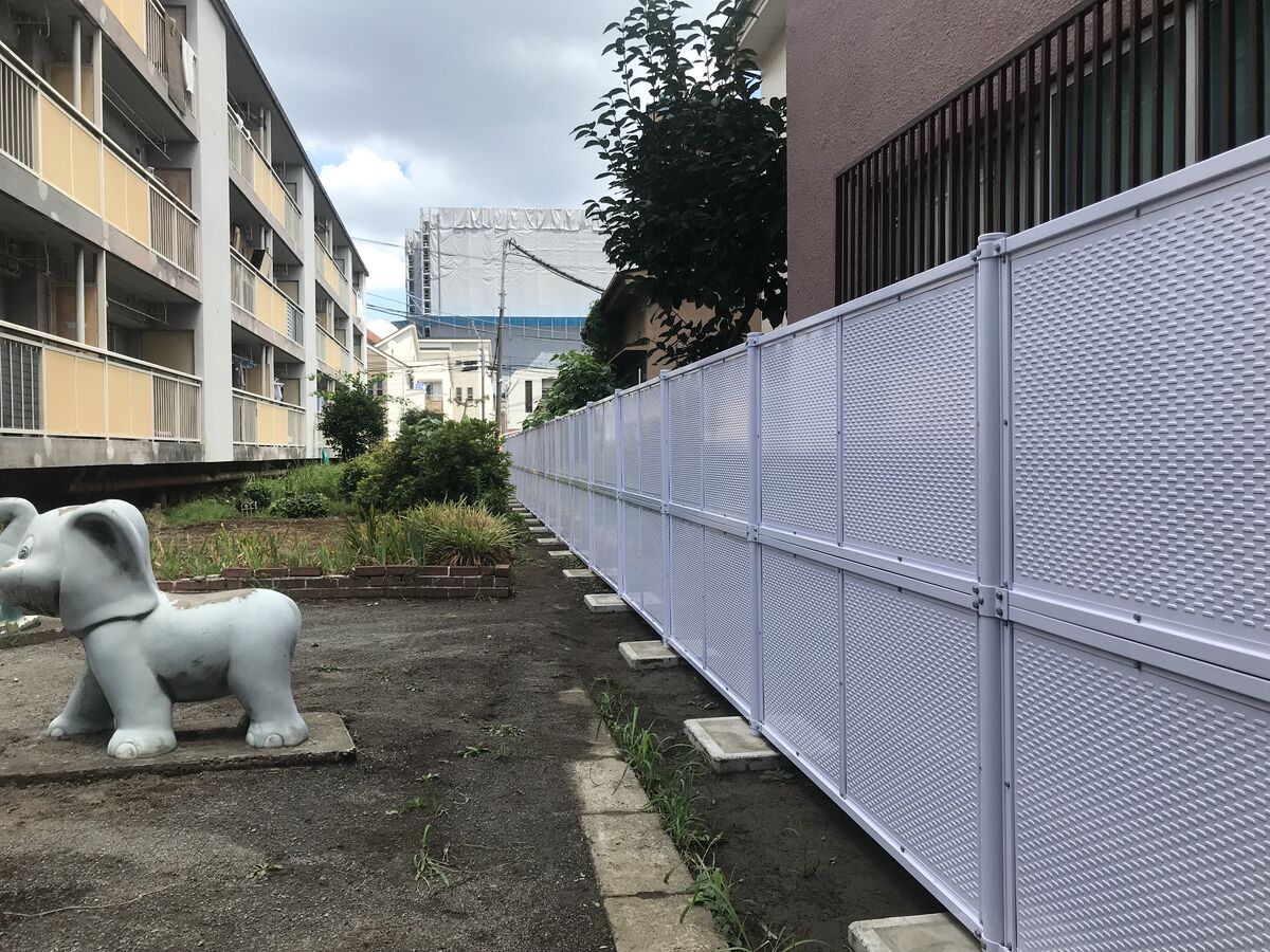 都営坂下一丁目第３アパートほか１団地柵改修工事