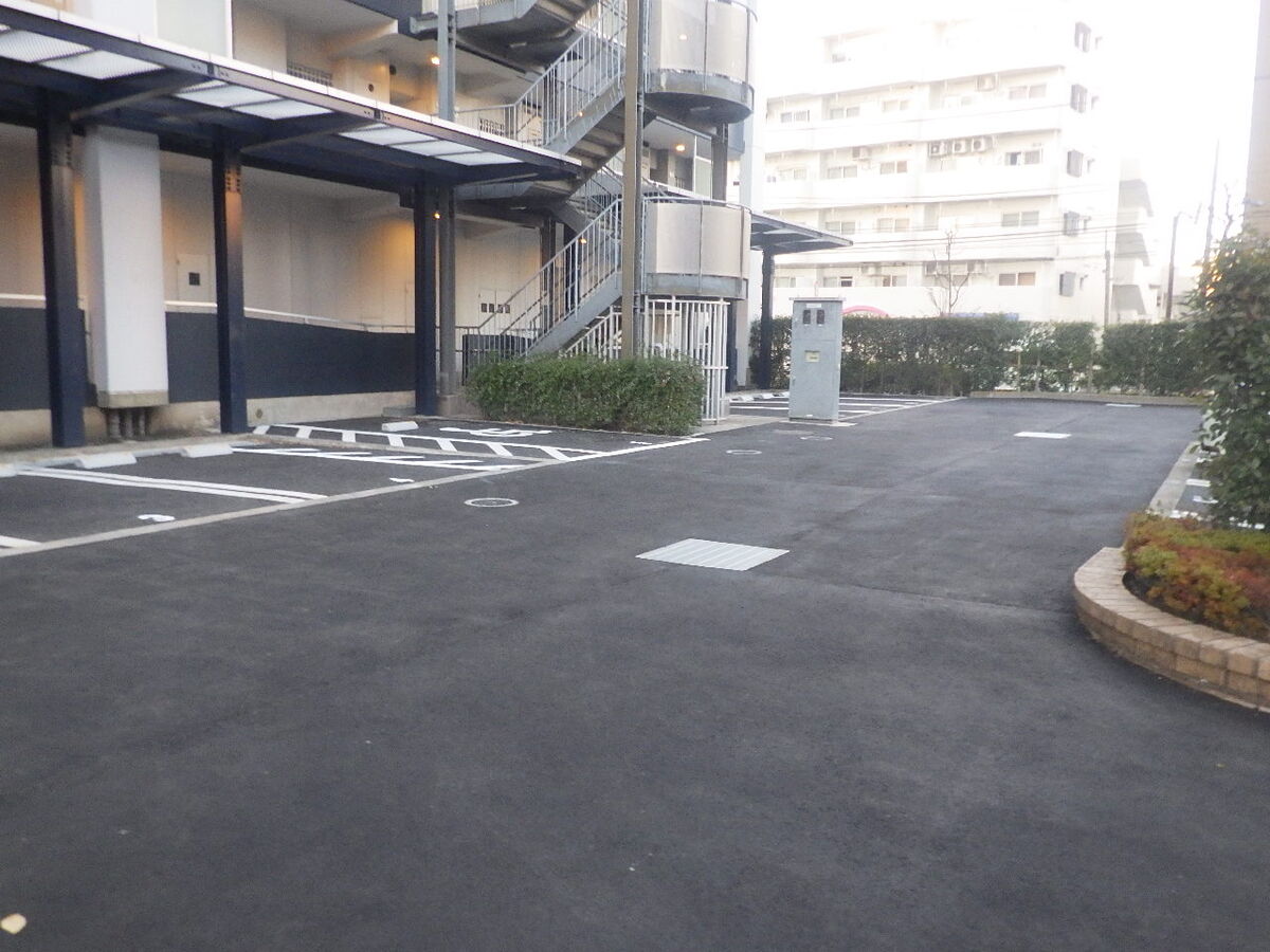 トミンハイム南台三丁目　機械式駐車場平面化工事