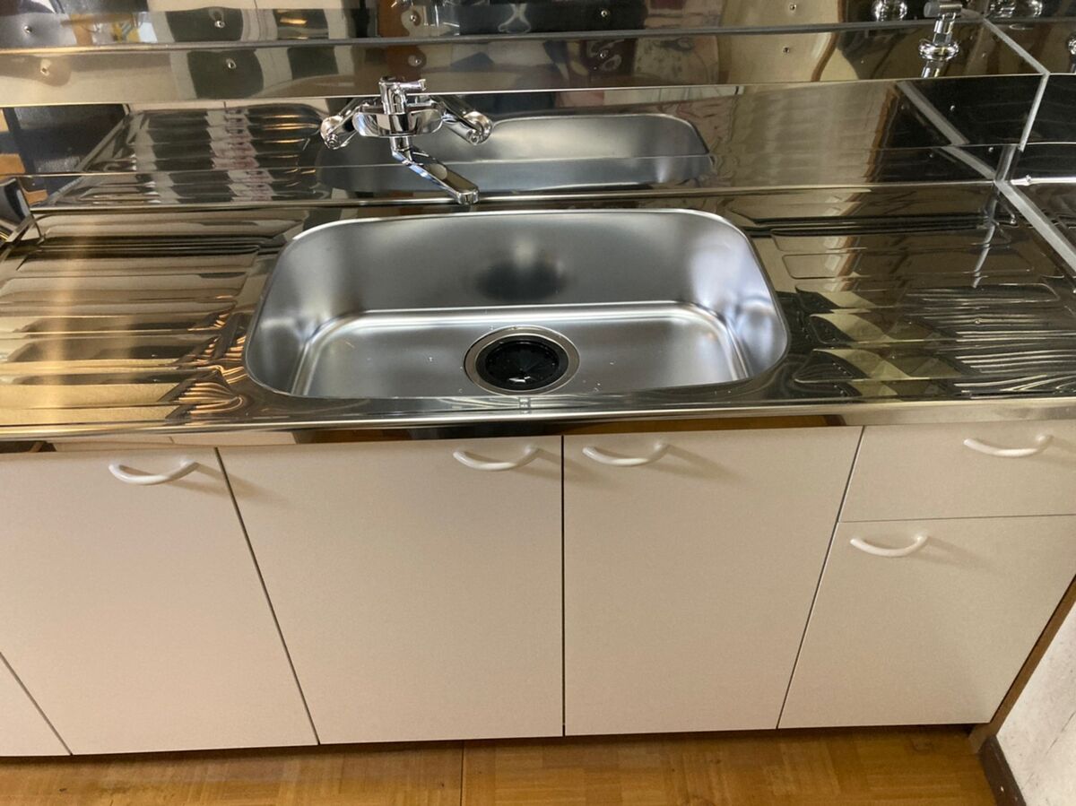 区営小竹町二丁目アパート（２、３号棟）流し取替工事